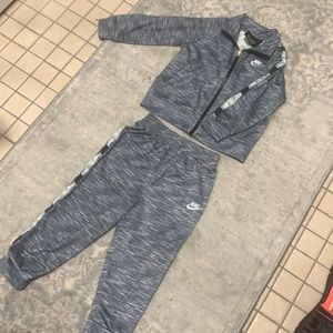 Nike matching set - 18 months